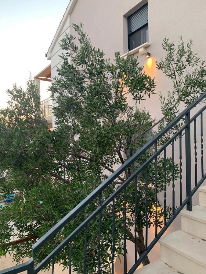 Apartman Vitanov Vinisce ภายนอก รูปภาพ