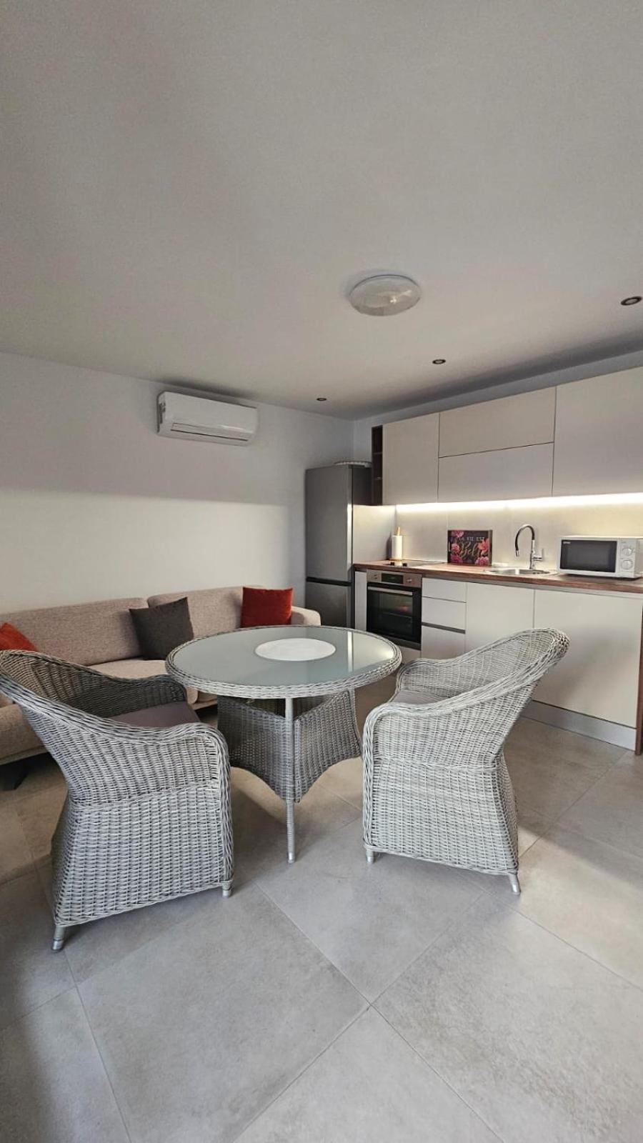 Apartman Vitanov Vinisce ภายนอก รูปภาพ